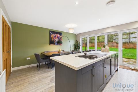 5 bedroom detached house for sale, Heaton Way, Kirkham PR4