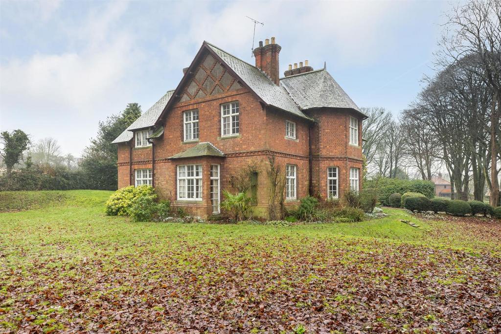 House &amp; Grounds