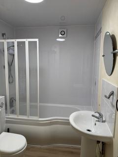 Studio for sale, Manor Road, Wallington, SM6