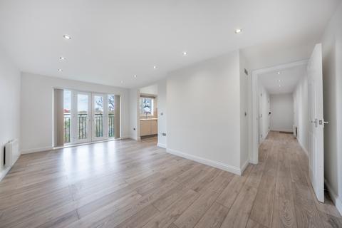 2 bedroom apartment to rent, Cottonham Close, London, N12