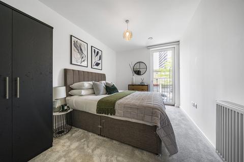 2 bedroom apartment to rent, 129 South Street, Enfield EN3