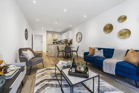 2 bedroom apartment to rent, 129 South Street, Enfield EN3