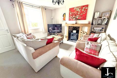 3 bedroom semi-detached house for sale, Wrekin View, Telford TF7
