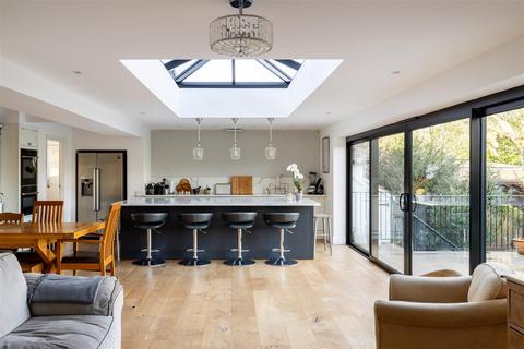 undefined, Church Hill, Merstham