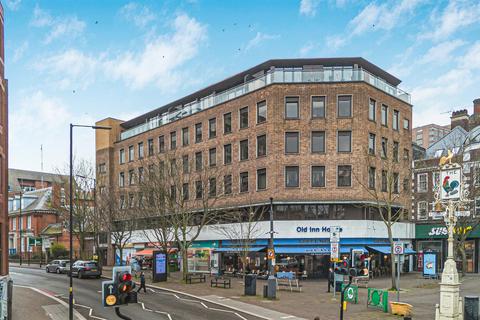 undefined, Carshalton Road, Sutton
