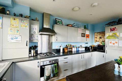 2 bedroom flat for sale, Rudderstock House, Havelock Road, Southall, UB2