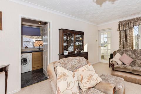 undefined, Lynwood Drive, BARNSLEY