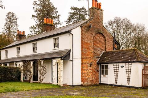undefined, Dovers Green Road, Reigate