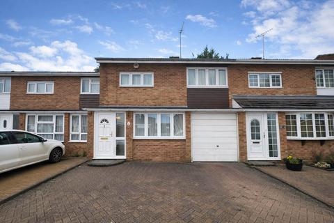 3 bedroom terraced house to rent, Bodmin Road, Luton LU4
