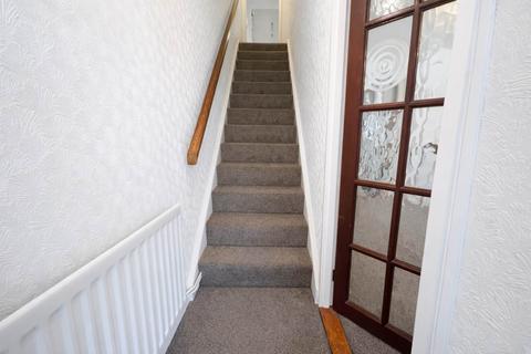 3 bedroom terraced house to rent, Bodmin Road, Luton LU4