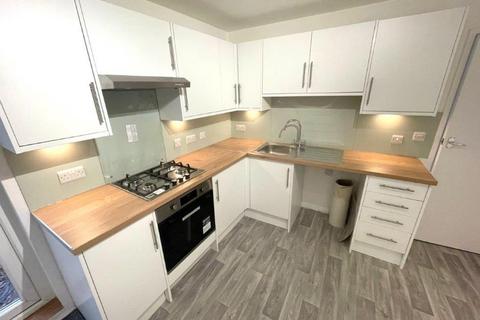 1 bedroom flat to rent, Longfleet Road, Poole BH15