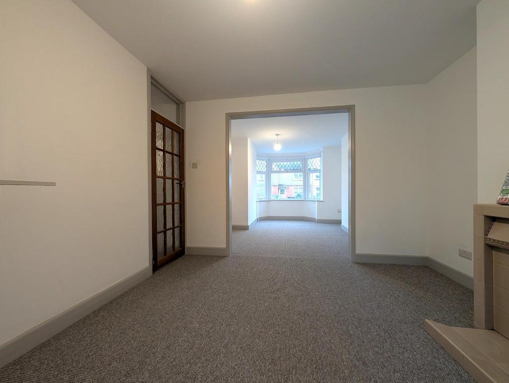 Lounge and dining room.jpg