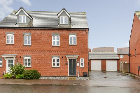 4 bedroom semi-detached house for sale, Flaxley Lane, Middlebeck, Newark