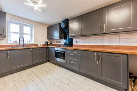 4 bedroom semi-detached house for sale, Flaxley Lane, Middlebeck, Newark