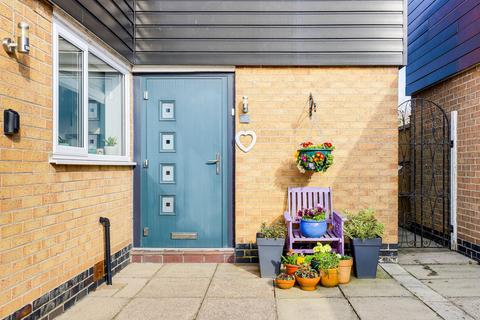 undefined, Sunnindale Drive, Nottingham NG12