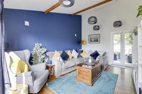 undefined, Sunnindale Drive, Nottingham NG12