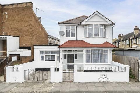 undefined, Links Road, London SW17