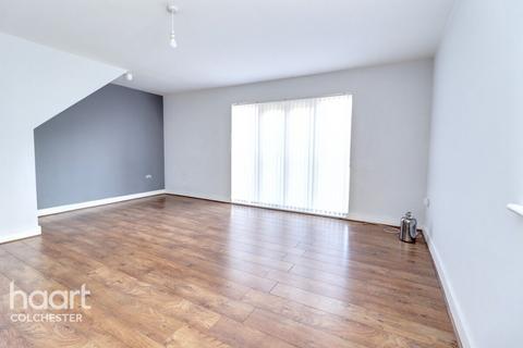 3 bedroom duplex to rent, Ratcliffe Court, COLCHESTER
