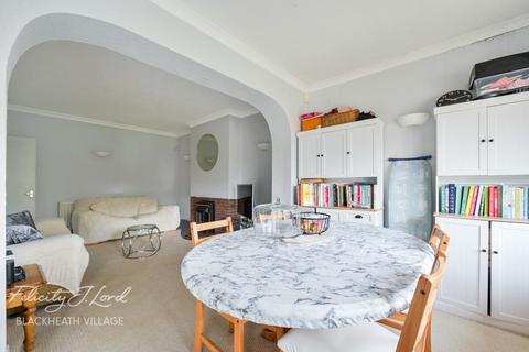 3 bedroom semi-detached house for sale, Wricklemarsh Road, London SE3