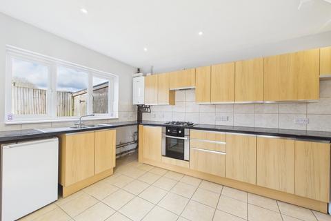 2 bedroom apartment to rent, Money Row Green, Holyport, Berkshire, SL6