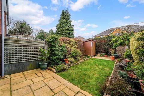 3 bedroom terraced house for sale, Fennells Mead, Ewell Village
