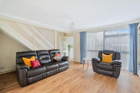3 bedroom terraced house for sale, Fennells Mead, Ewell Village