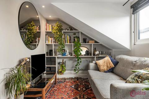 1 bedroom flat for sale, Lower Clapton Road, London