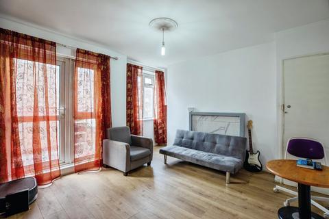 2 bedroom flat for sale, Goldsmith Road, London SE15