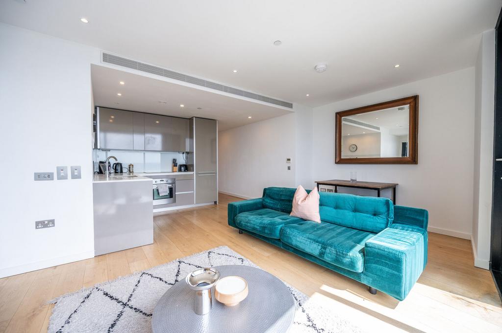 Apartment in London - View 5