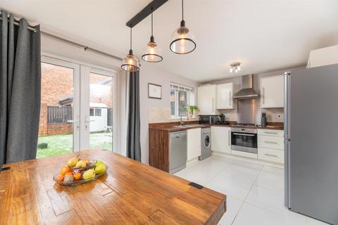 3 bedroom detached house for sale, Thomas Drive, Guiseley LS20