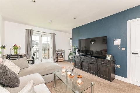 1 bedroom apartment for sale, Clifford Drive, Menston LS29