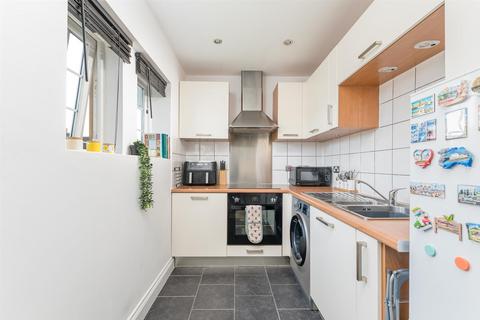 1 bedroom apartment for sale, Clifford Drive, Menston LS29