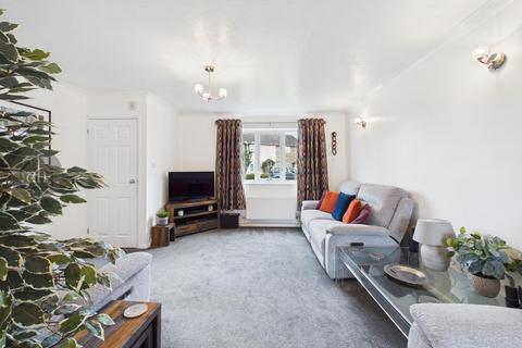 4 bedroom semi-detached house for sale, Bennett Avenue, Elmswell,