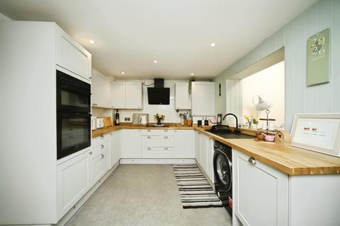 undefined, Burge Crescent, Cotford St. Luke, Taunton