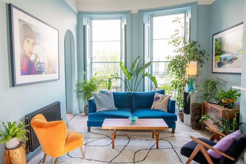 1 bedroom flat for sale, Brunswick Place, Hove, East Sussex, BN3