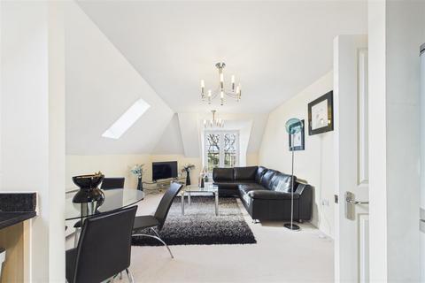 2 bedroom apartment for sale, Wolfe Close, Chichester