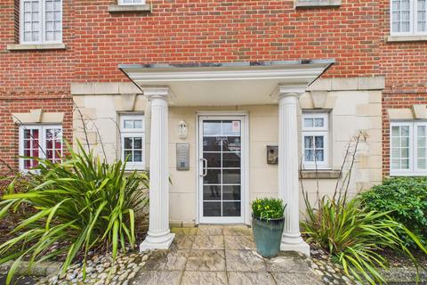 undefined, Wolfe Close, Chichester