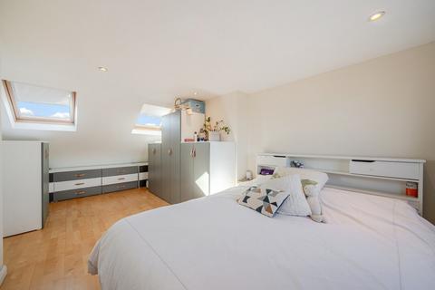 3 bedroom house for sale, Edna Road, Raynes Park, SW20