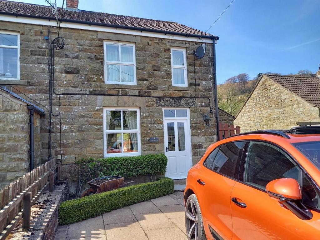External 4.jpg