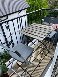 Studio to rent, Beechcroft Avenue, London, NW11