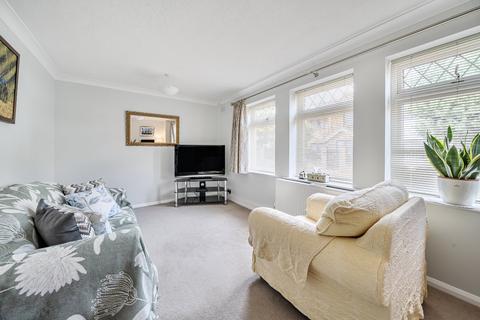 4 bedroom semi-detached house to rent, Latchmere Close, Richmond, TW10