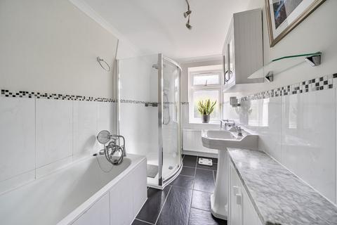 4 bedroom semi-detached house to rent, Latchmere Close, Richmond, TW10