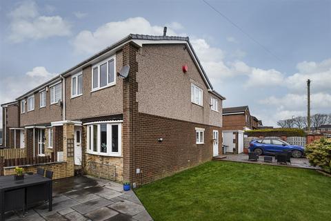 4 bedroom end of terrace house for sale, Hill Grove, Huddersfield HD3