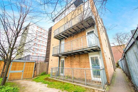 undefined, Romford Road, London E7