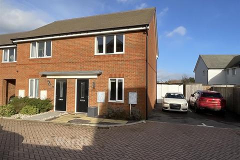 Kestrel Drive, Hythe, Kent