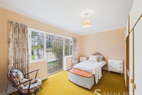 undefined, Castle Drive, Horley, RH6
