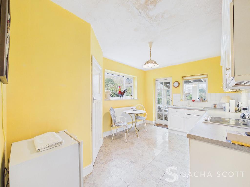Kitchen / Breakfast Room