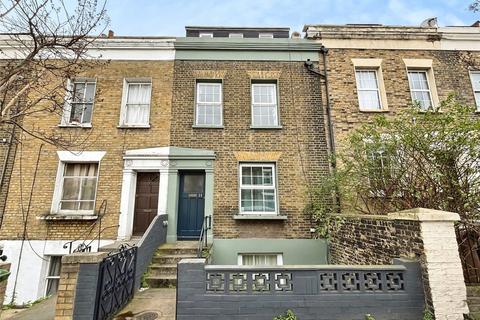 4 bedroom terraced house for sale, Florence Road, London SE14