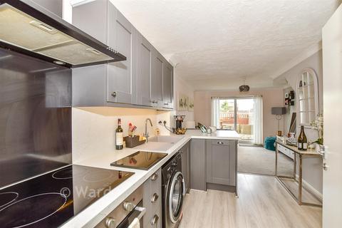 2 bedroom terraced house for sale, The Shires, Tonbridge TN12