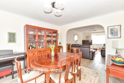 4 bedroom terraced house for sale, Chadderton Gardens, Portsmouth PO1